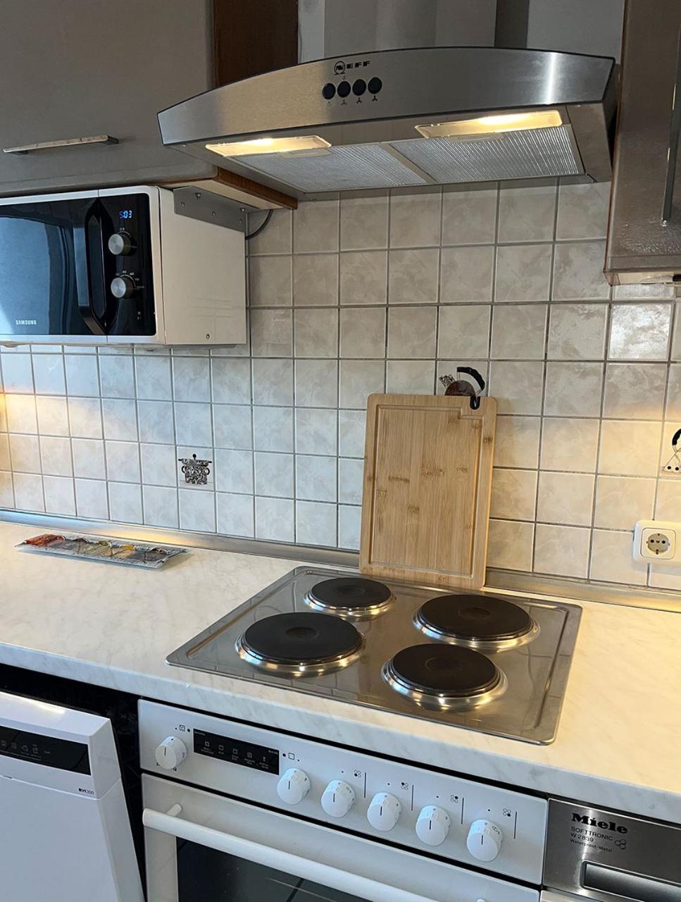 Ferienwohnung Goodtimes Hausen Uber Aar Esterno foto