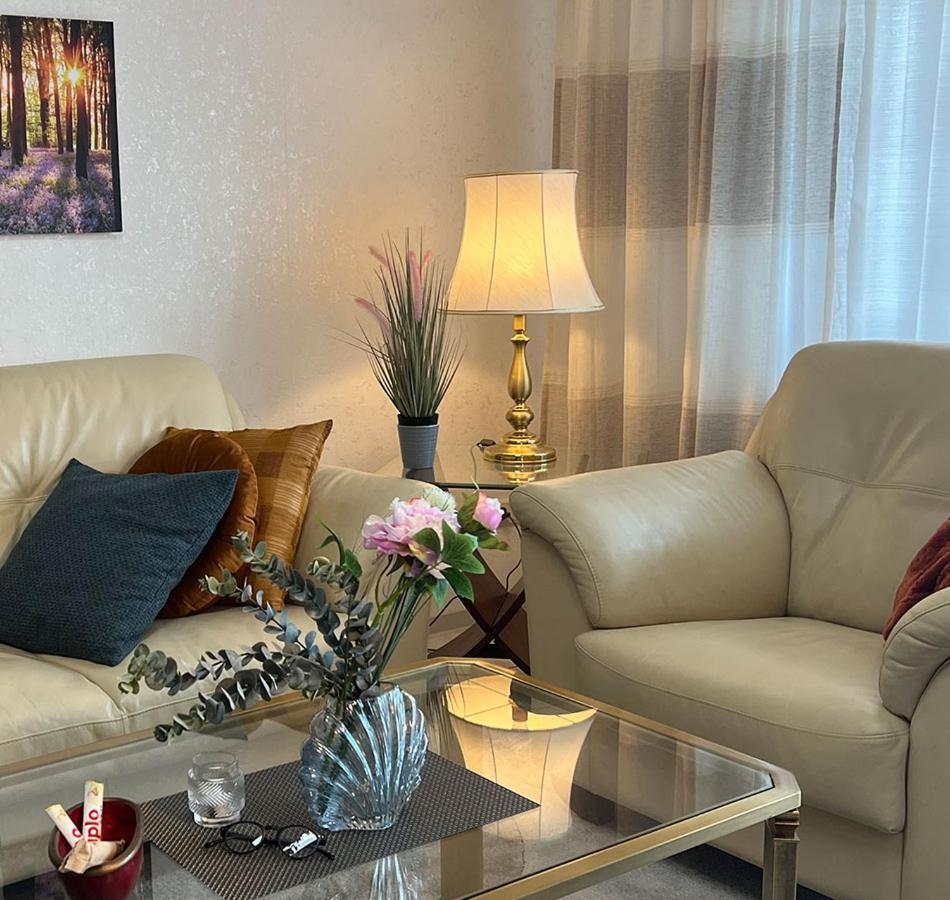 Ferienwohnung Goodtimes Hausen Uber Aar Esterno foto