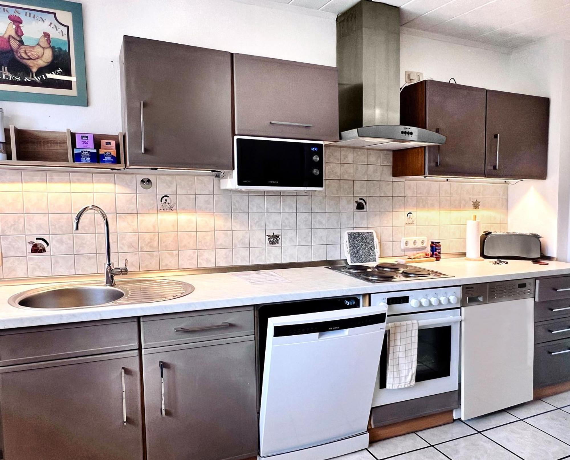 Ferienwohnung Goodtimes Hausen Uber Aar Esterno foto